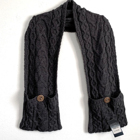 Aran Woolen Mills 100% Merino Wool Cable Knit Scarf with Buttoned Pockets